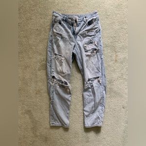 American Eagle Mom Straight Jean